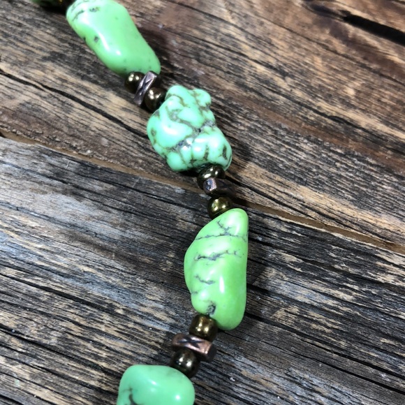 New Hand Crafted Green Turquoise Necklace & Earrings Set - Picture 3 of 9